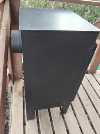 Estufa de leña pequeña