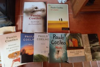 Colección libros de Paolo Coelho .