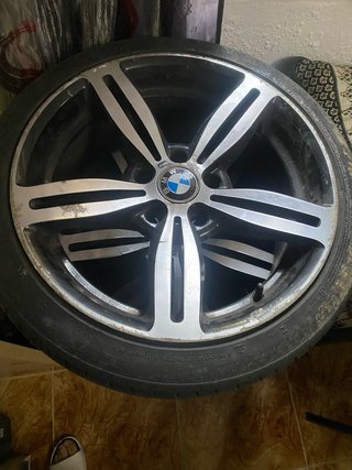 Llantas 18 con neumáticos