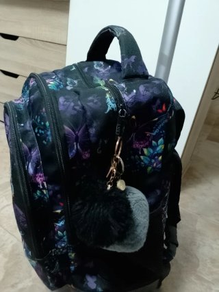 Mochila escolar con ruedas y estampado