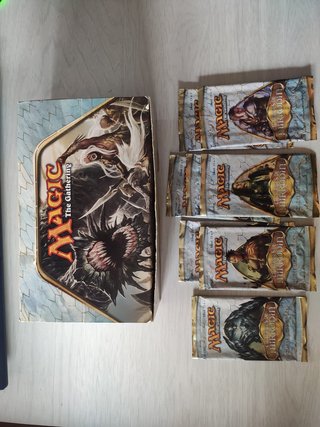 Caja Vacia Magic Mirrodin + 8 Sobres vacios