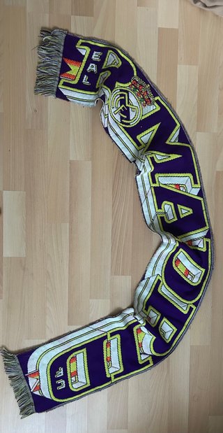 Bufanda Real Madrid Morada Retro