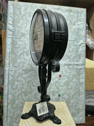 Reloj de mesa estilo vintage Le Normand