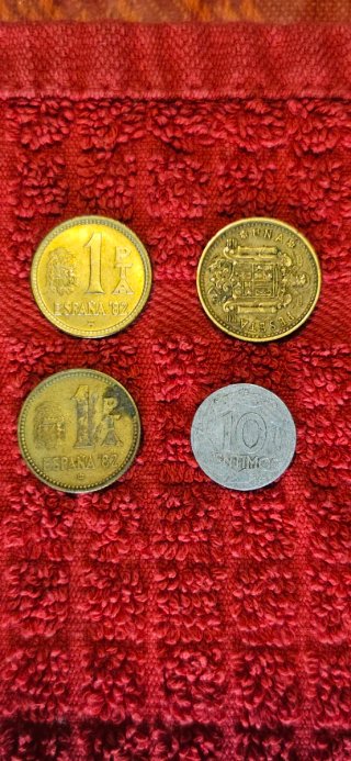 Lote de 32 monedas Pesetas (ver fotos)