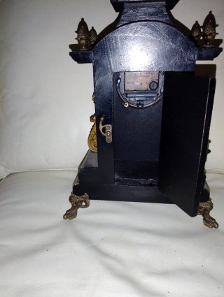 Reloj de sobremesa antiguo