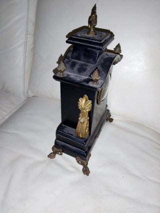 Reloj de sobremesa antiguo