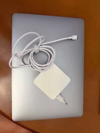 MacBook Pro 13” 2017 i5 3,1 GHz 8GB RAM 4TB