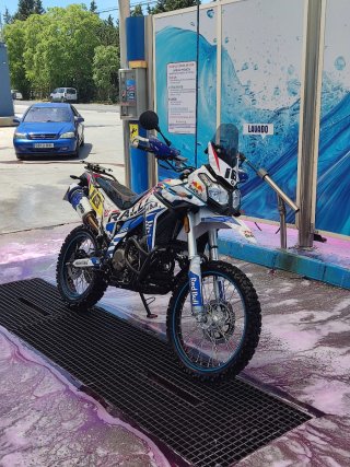 Voge 300 Rally.