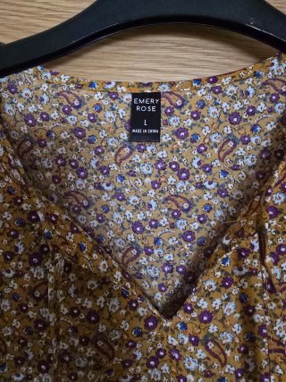 Vestido SHEIN floral amarillo y morado Talla S
