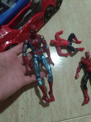 Coches Spiderman y Figuras