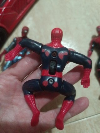 Coches Spiderman y Figuras