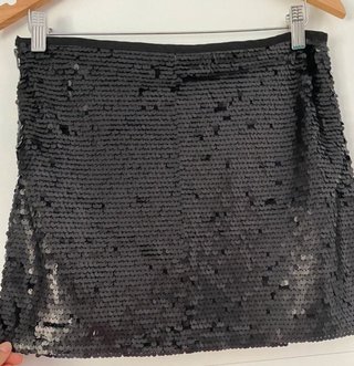 Falda de lentejuelas negra
