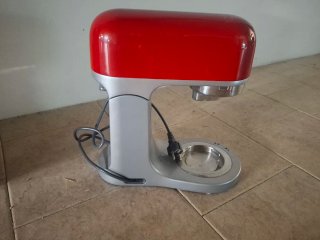Amasadora Kenwood Roja