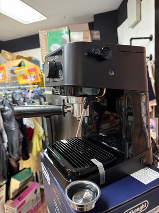 Cafetera DeLonghi Stilosa EC235.BK