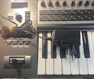 Controlador MIDI Edirol PCR-300