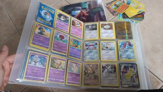 Lote 460 Cartas Pokémon + 2 Álbumes