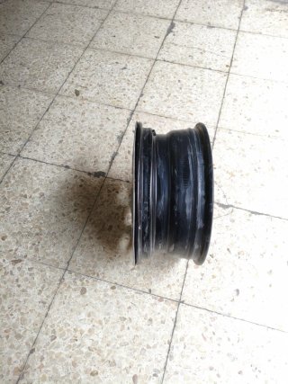 Llantas y Tapacubos Ford 50€ cada una