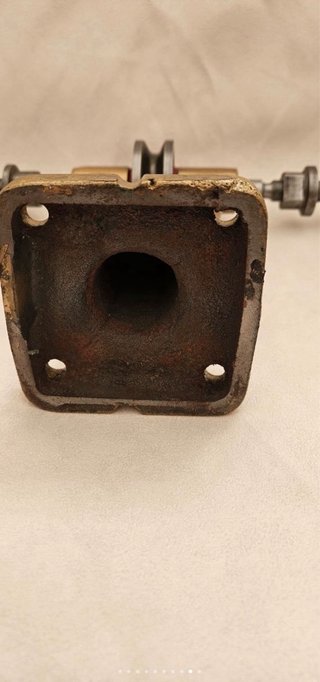 Soporte eje antiguo joyero/orfebre hierro fundido