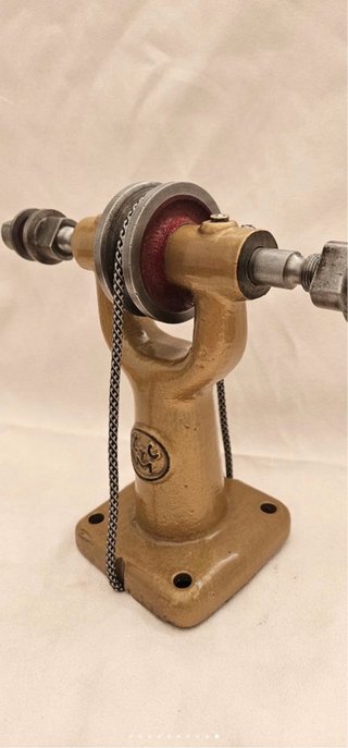 Soporte eje antiguo joyero/orfebre hierro fundido