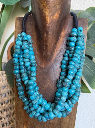 Collar turquesa varias vueltas