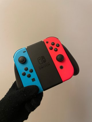 Nintendo Switch Completa con Accesorios