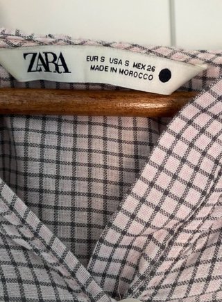 Blusa Zara cuadros cuello volante