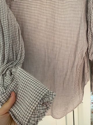 Blusa Zara cuadros cuello volante