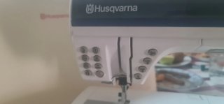 Máquina de coser profesional Husqvarna Viking