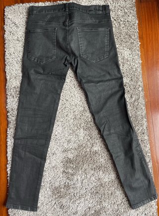 Lote: Anillo Cuero+Sudadera L+Pantalón 42.