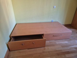Cama y cajonera infantil madera