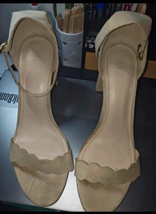 Zapatos y sandalias de tacon altos talla 41