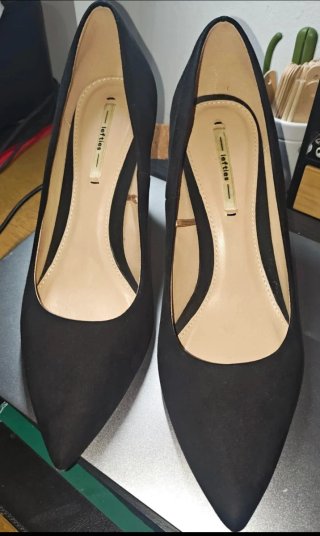 Zapatos y sandalias de tacon altos talla 41