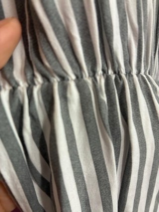Vestido midi rayas gris y blanco