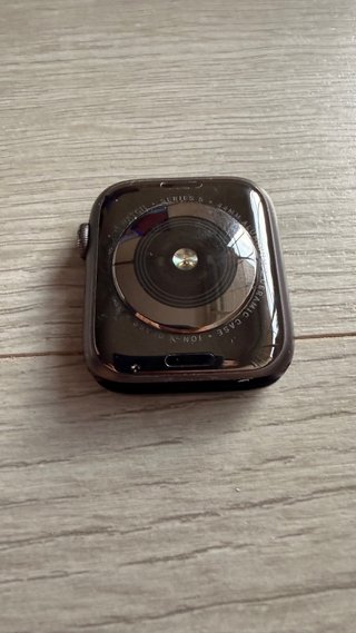 Apple Watch Series 5 Space Gray - Black Sport Band