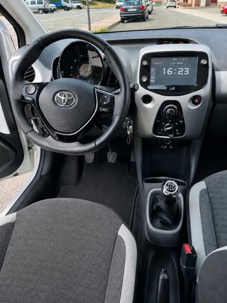 Toyota Aygo X 1.0 VVT-i 33.000 km