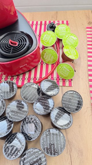 Cafetera Krups Dolce Gusto + Cápsulas