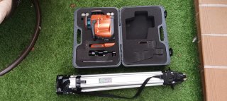 Nivel Láser Robotoolz Dualplane XP + Trípode