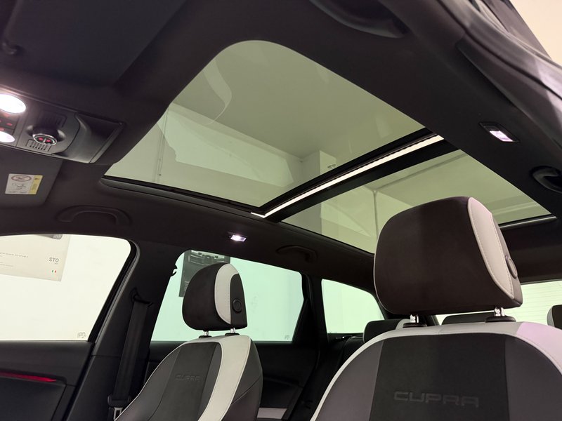SEAT León ST 2.0 TSI S&S Cupra DSG6 2016, foto 2