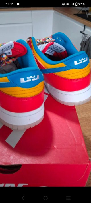 Nike Dunk Low QS Lebron James