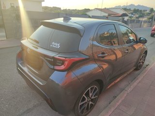 Toyota Yaris 2022 hibrido