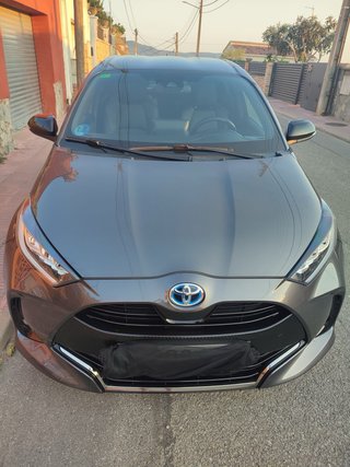 Toyota Yaris 2022 hibrido