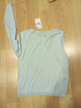 Camiseta azul escote pico talla XS