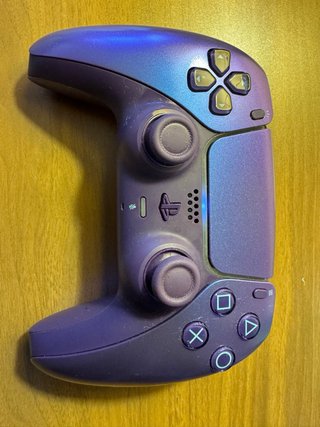 Consola PS5 Blanca con Mando Multicolor