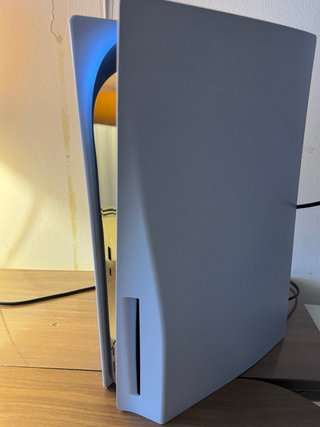 Consola PS5 Blanca con Mando Multicolor