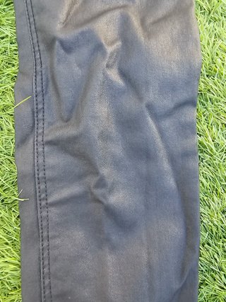 Pantalón efecto cuero mujer negro