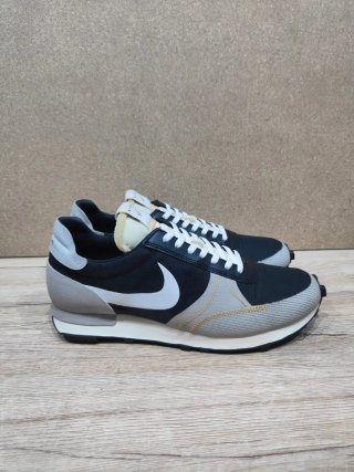 Nike Daybreak-Type SE Negro Gris 43