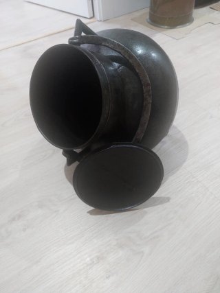 Pote de hierro fundido antiguo
