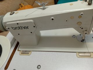 Máquina de coser industrial Brother DB2-B735-3