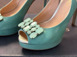 Zapatos Pedro Miralles Talla 38 Pedrería