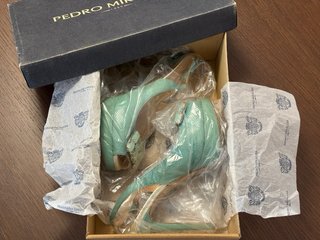Zapatos Pedro Miralles Talla 38 Pedrería
